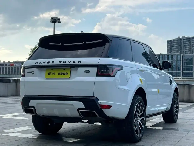 Land Rover Range Rover Sport — Фото автомобиля 4
