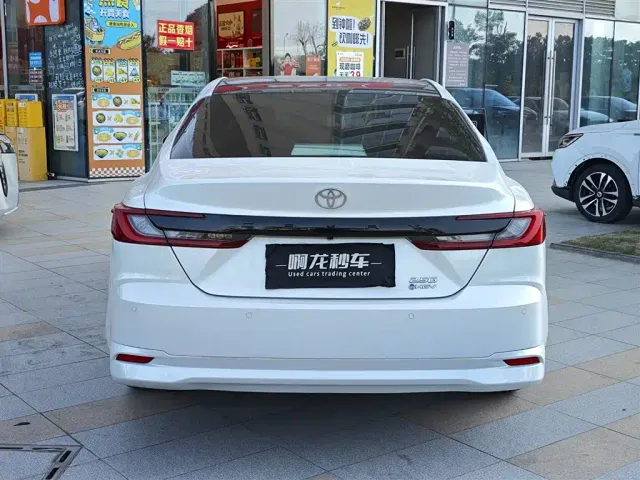 Toyota Camry — Фото автомобиля 8