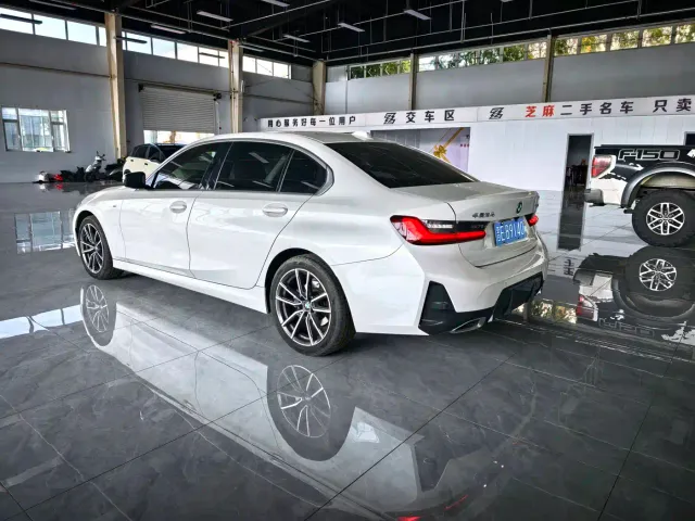BMW 3 Series — Фото автомобиля 5