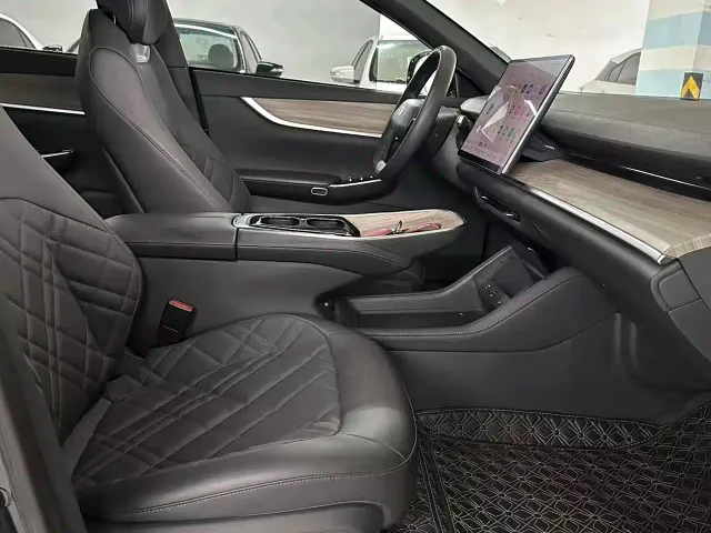 Changan Qiyuan A07 — Фото автомобиля 22