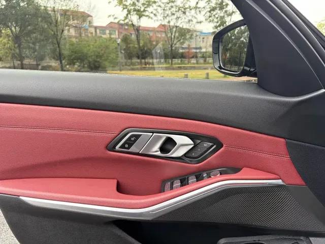 BMW 3 Series — Фото автомобиля 14