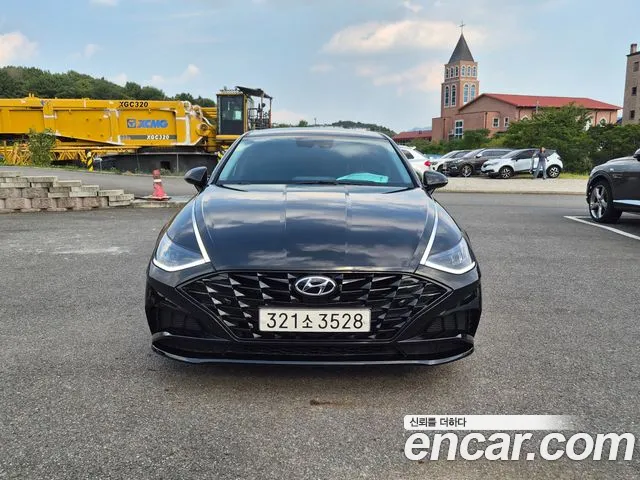 Фотография автомобиля — Hyundai Sonata DN8