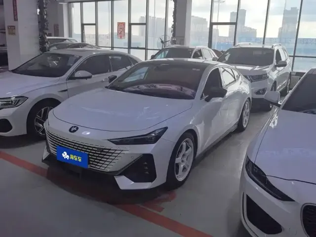 Фотография автомобиля — Changan UNI-V