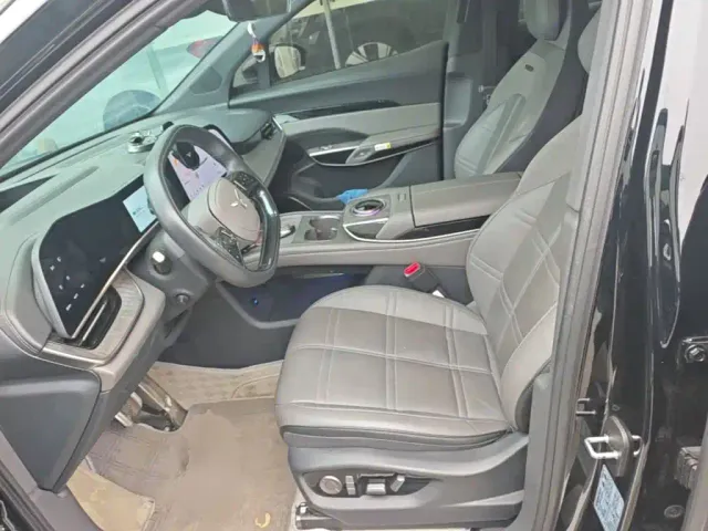 Hongqi Tian Gong 08 — Фото автомобиля 14