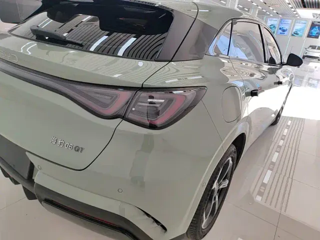 BYD Seal 06 GT — Фото автомобиля 7