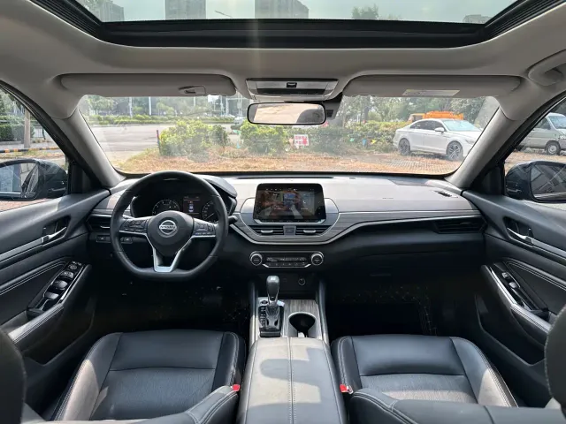 Nissan Teana — Фото автомобиля 8
