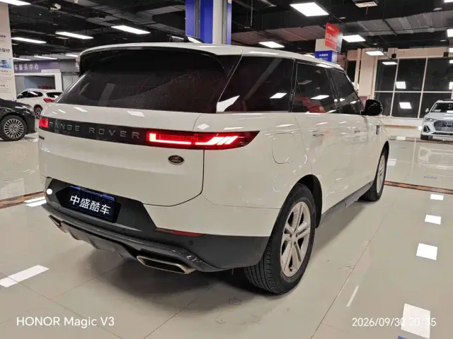 Land Rover Range Rover Sport — Фото автомобиля 15