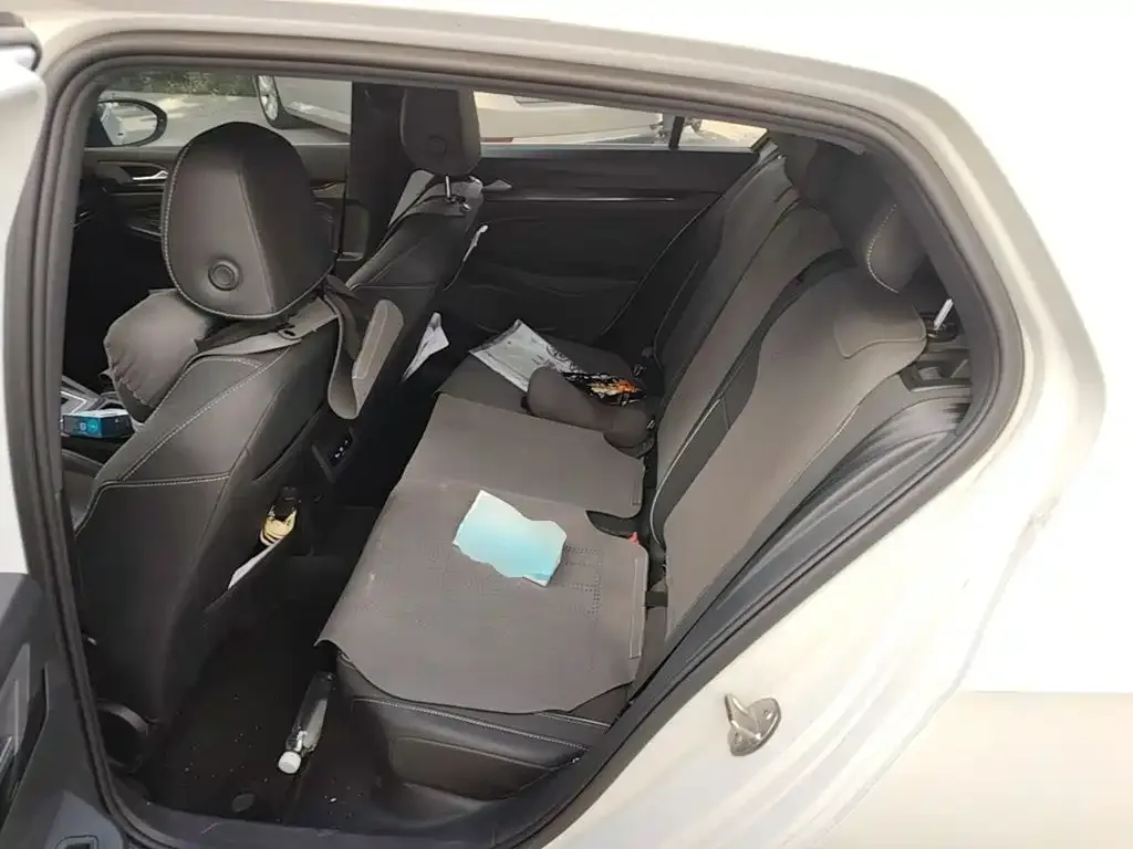 Volkswagen Golf 2023 Facelift 280TSI DSG R-Line — Фото автомобиля 16