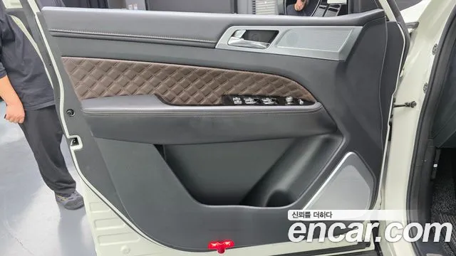 KG_Mobility_Ssangyong Rexton All Rexton Дизель 2.2 4WD — Фото автомобиля 23
