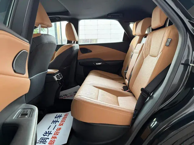 Lexus RX — Фото автомобиля 7