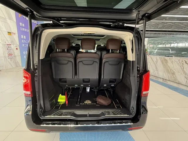 Mercedes-Benz V-Class — Фото автомобиля 30