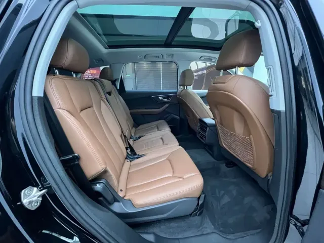 Audi Audi Q7 2022 55 TFSI quattro S line Sport — Фото автомобиля 7