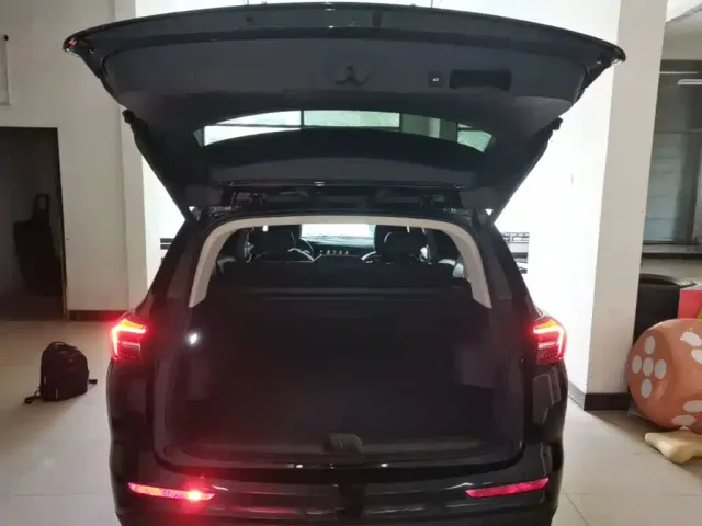 Buick Envision Plus — Фото автомобиля 18