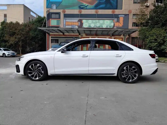 Audi A4L — Фото автомобиля 19