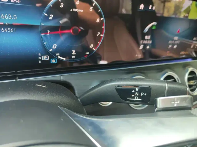 Mercedes-Benz Mercedes-Benz E-Class 2021 Facelift E 260 L Sport — Фото автомобиля 10