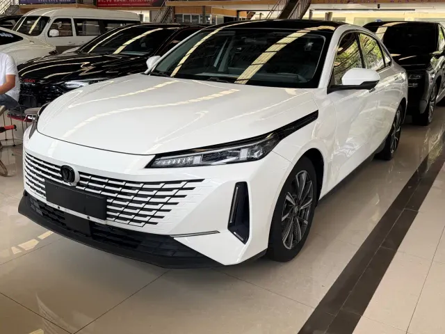 Changan Lamore — Фото автомобиля 10