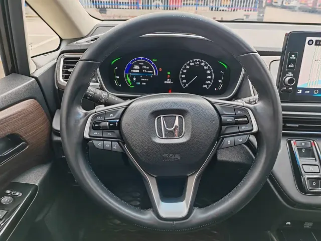 Honda Odyssey — Фото автомобиля 5