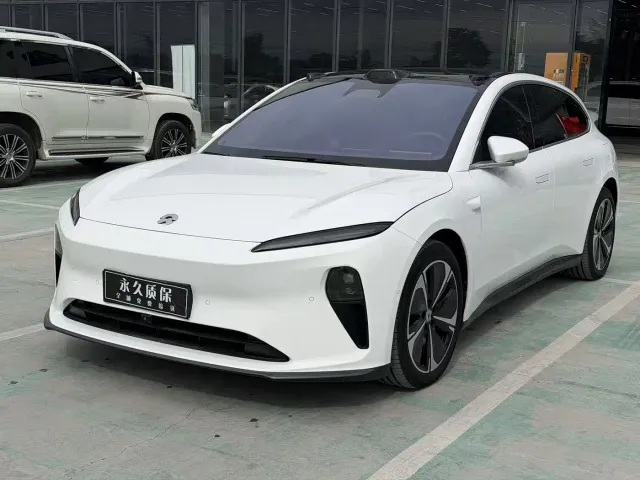 Фотография автомобиля — Nio ET5 Touring