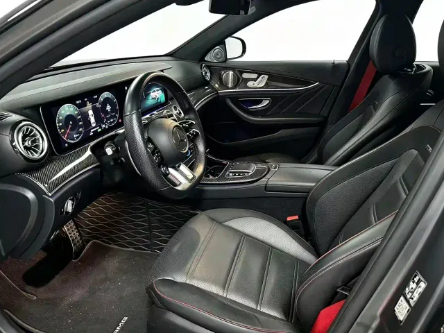 Mercedes-Benz E-Class AMG — Фото автомобиля 4
