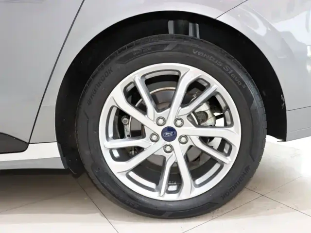 Ford Mondeo — Фото автомобиля 20