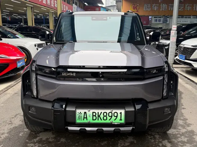 iCAR 03T — Фото автомобиля 2