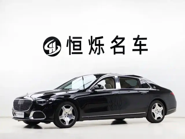 Фотография автомобиля — Mercedes-Benz Maybach S-Class