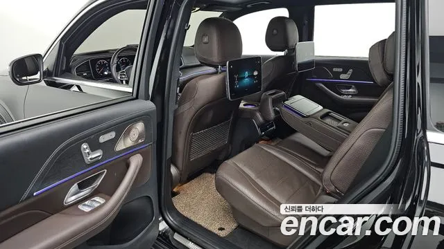 Mercedes-Benz GLS-Class — Фото автомобиля 11