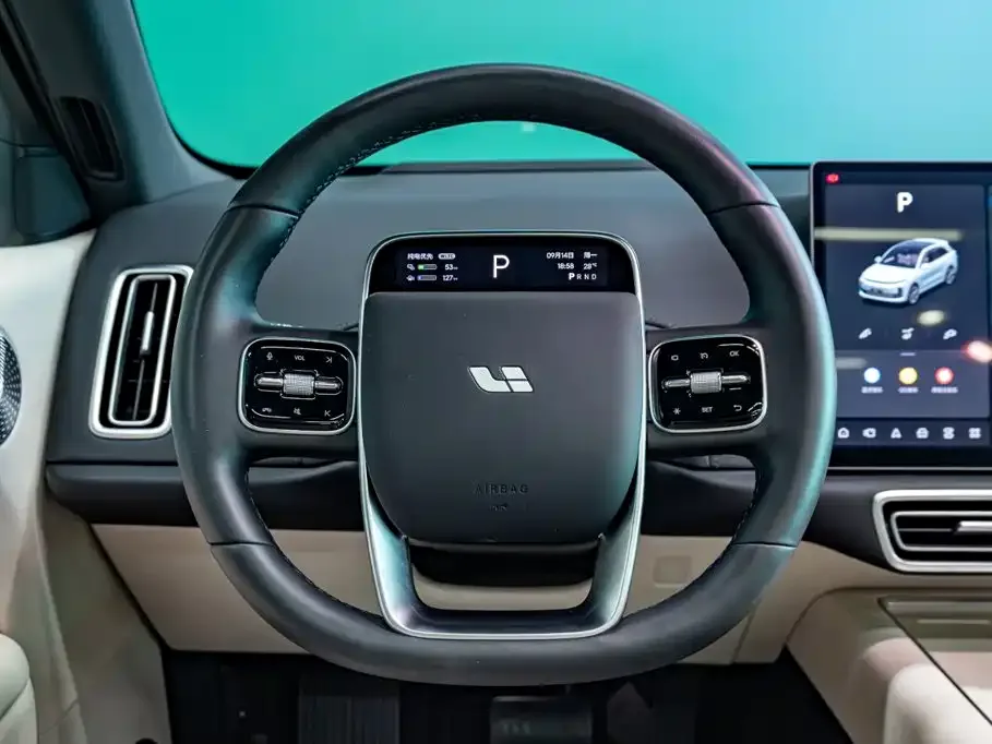 Li Auto Li Auto L6 2025 Max Smart Renewal Edition — Фото автомобиля 10