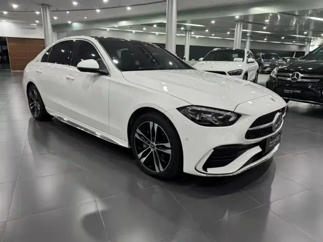 Mercedes-Benz C-Class — Фото автомобиля 7