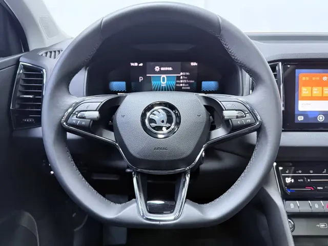 Skoda Karoq — Фото автомобиля 14