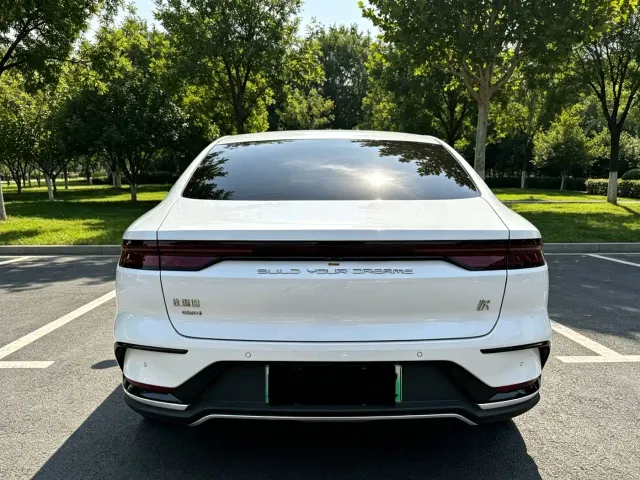 BYD Han — Фото автомобиля 5