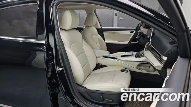 Hyundai Grandeur Grandeur (New) Hybrid — Фото автомобиля 12