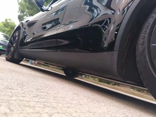 Tesla Model Y — Фото автомобиля 21