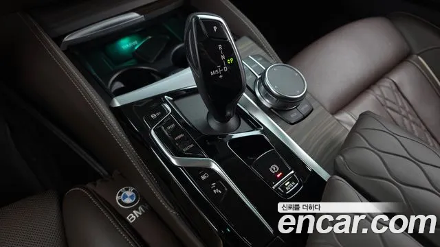 BMW 5 Series G30 — Фото автомобиля 12