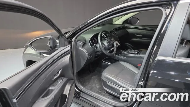 Hyundai Tucson Tucson (NX4) Дизель 2.0 4WD — Фото автомобиля 10