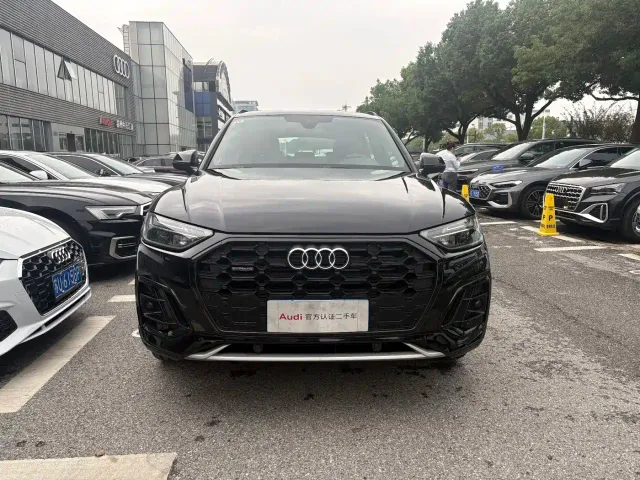 Audi Q5L — Фото автомобиля 3