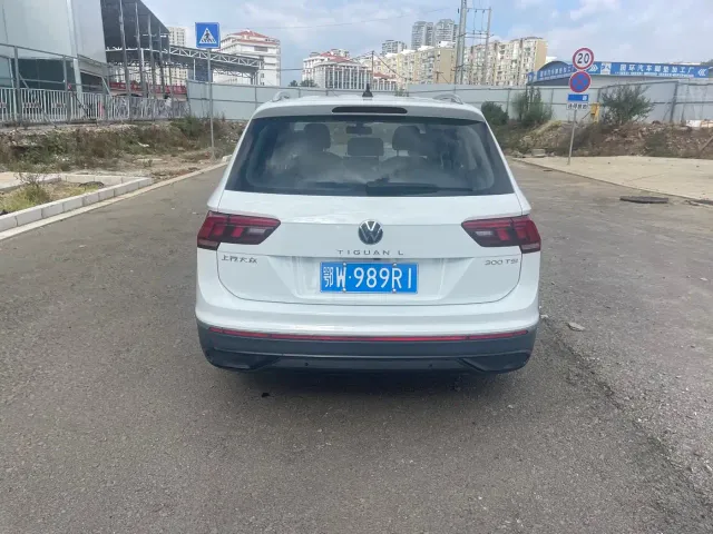 Volkswagen Tiguan L — Фото автомобиля 6