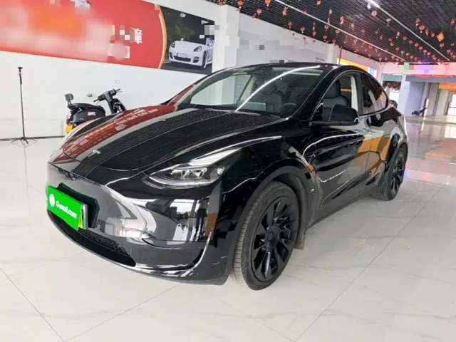 Фотография автомобиля — Tesla Model Y
