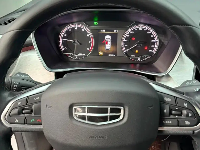 Geely Binyue — Фото автомобиля 7
