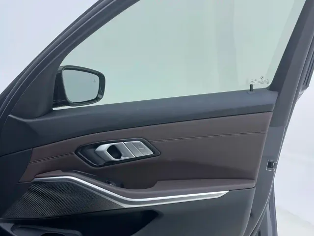 BMW 3 Series — Фото автомобиля 28