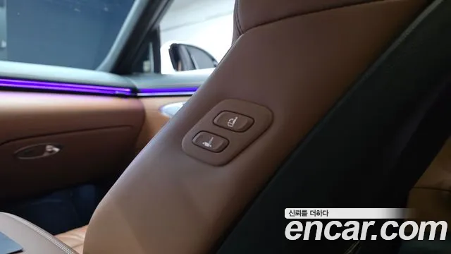 Genesis GV70 — Фото автомобиля 28