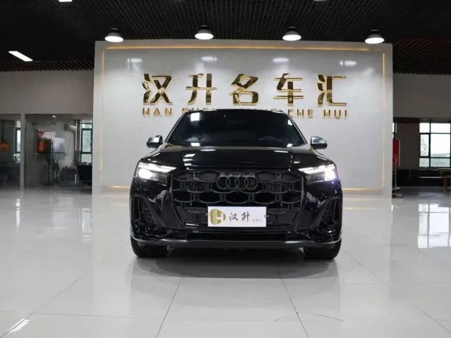 Audi SQ7 — Фото автомобиля 2