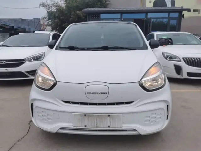 Roewe Clever — Фото автомобиля 2