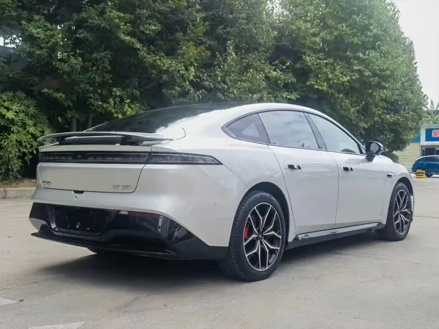 Dongfeng eπ 007 — Фото автомобиля 7