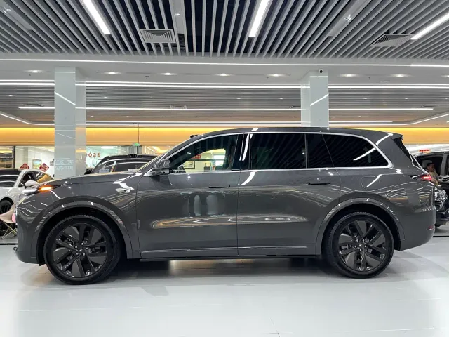 Li Auto L9 — Фото автомобиля 3