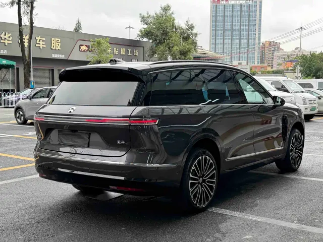 Nio ES8 — Фото автомобиля 10