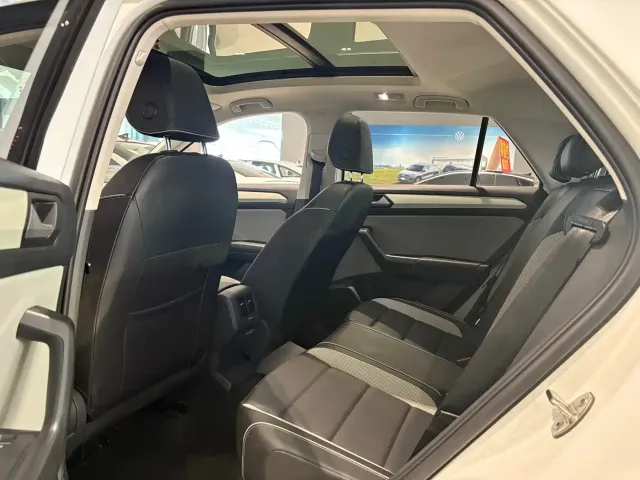 Volkswagen T-Roc — Фото автомобиля 13