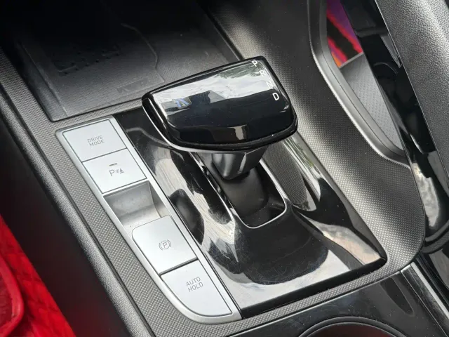 Hyundai Elantra — Фото автомобиля 18