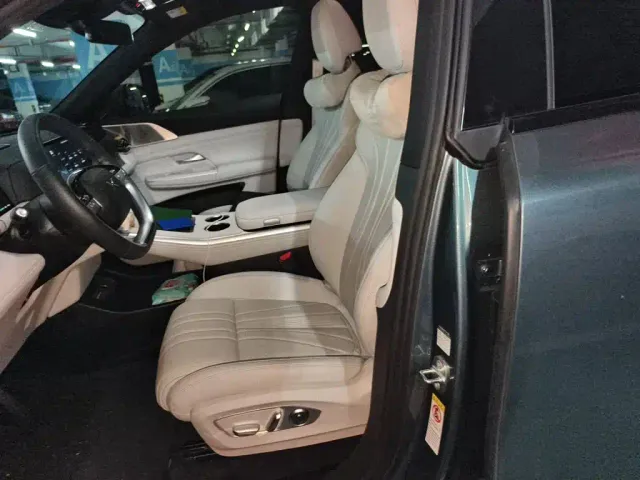 Xpeng G9 — Фото автомобиля 16