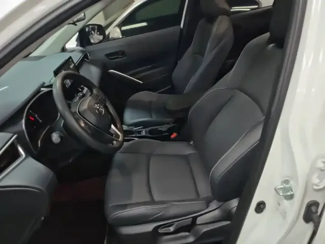 Toyota Frontlander — Фото автомобиля 14